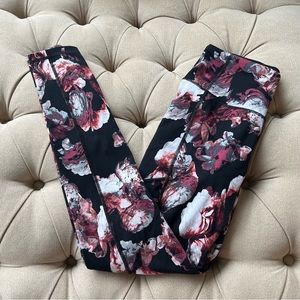 Knockout by Victoria's Secret Sport Black Floral Tights